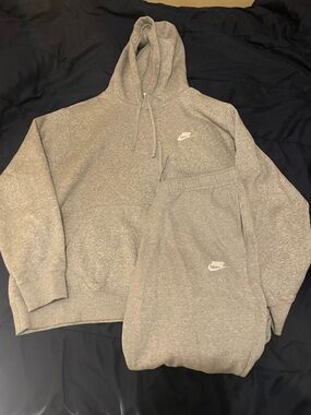 Nike Heather Grey Hoodie and Jogger Set